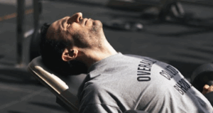 10 Erros que Todo Iniciante na Musculação Comete (e Como Evitá-los)