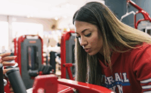 A Importância do Descanso no Treinamento de Musculação em Academia