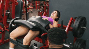 Musculação e Saúde Mental: O Impacto do Treino na Academia