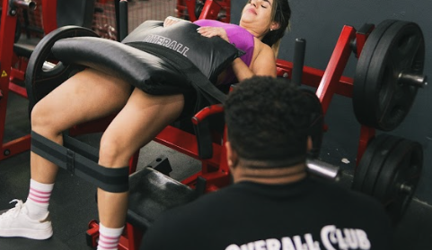 Overall Gym Buritis: O Padrão Ouro em Musculação e Alta Performance em BH